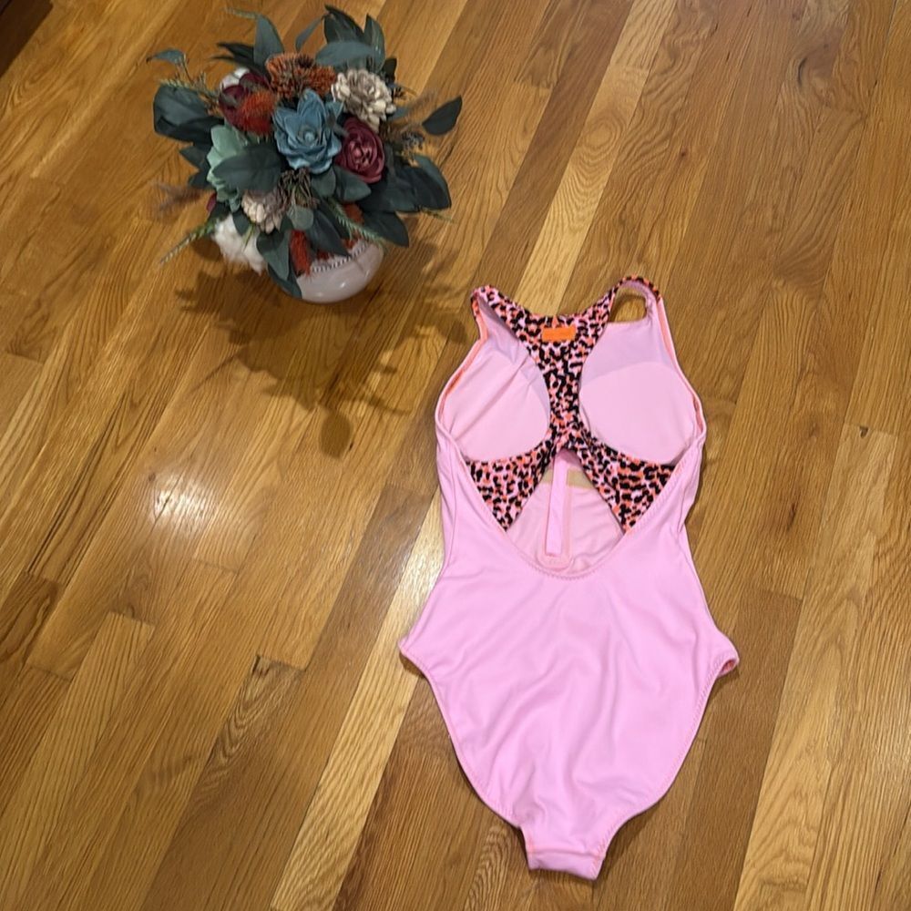Fabletics Zip-Front Racerback Shaping One-Piece. Size S - Excellent Condition - Picture 6 of 8